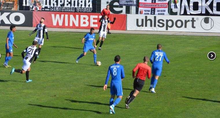 Стартовите състави на Локомотив Пловдив и Арда