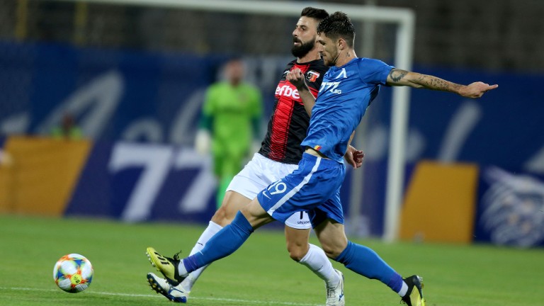 11-те на Локомотив (Пд) и Левски – изненада в състава на гостите