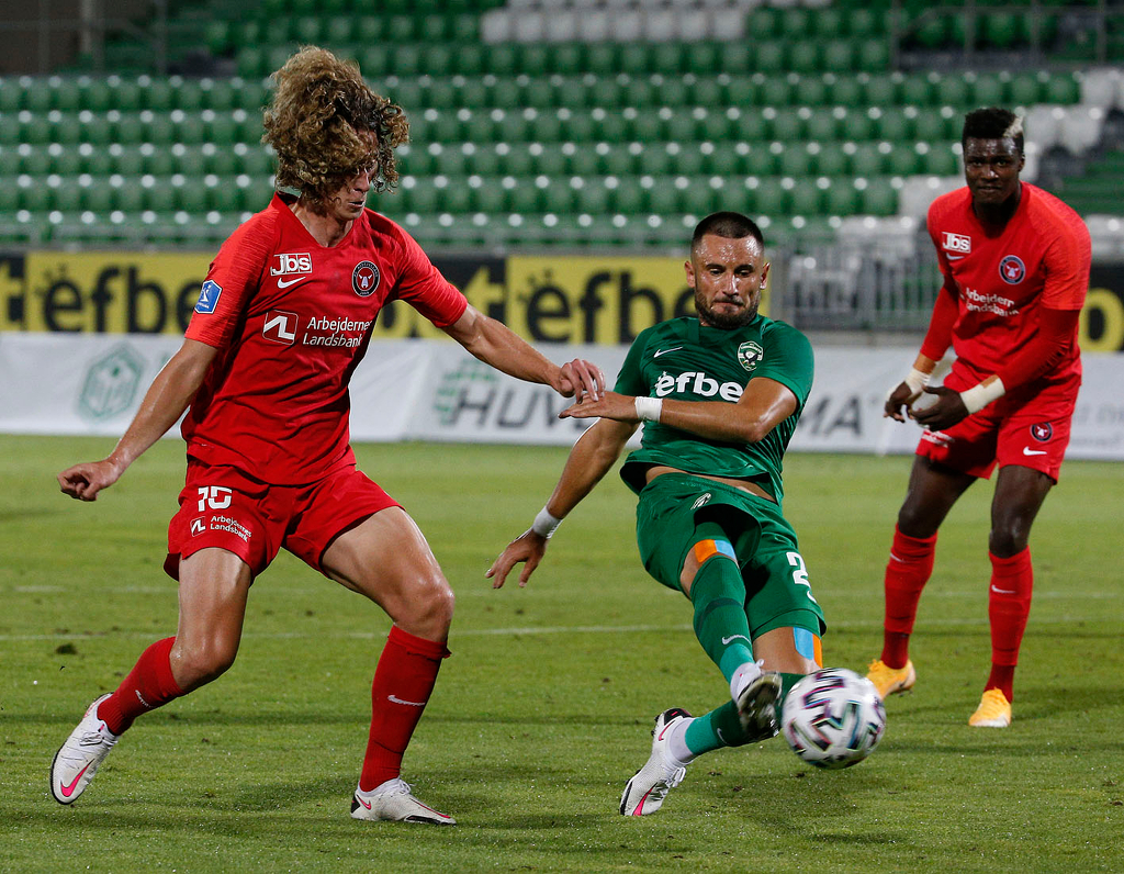 Датска мощ и неотсъдена дузпа спряха устрема на Лудогорец