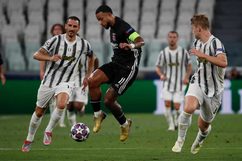 Дубъл на Роналдо не стигна, Лион изхвърли Юве width=