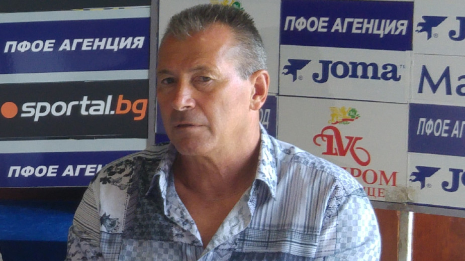 Майкъла: Нито една институция не спира строежа на “Армията”