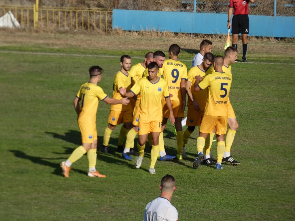 Втора лига продължава с вълнуващ двубой между Марица и Спортист Своге