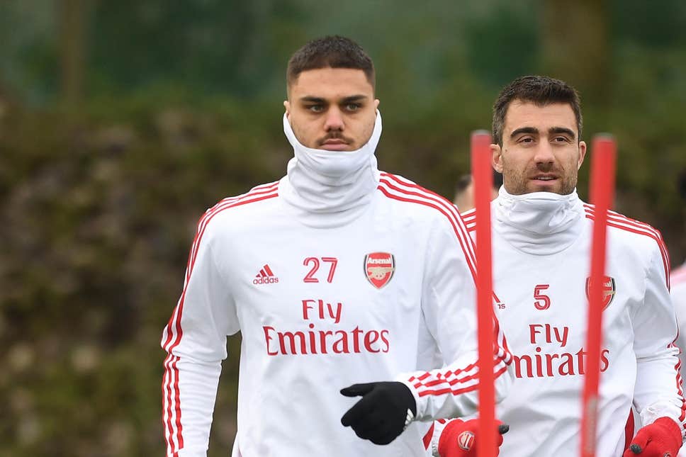 Защитник на Арсенал може да остане в Бундеслигата
