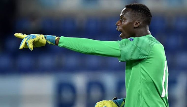 Челси възнагради Менди с предложение за нов договор