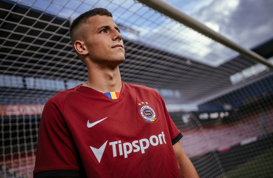 Спарта Прага най-после записа победа, Минчев се появи в игра width=