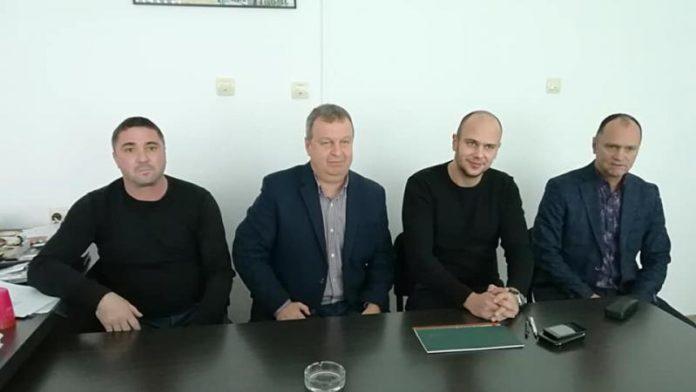 Огорченият Славчо Павлов напуска Миньор width=