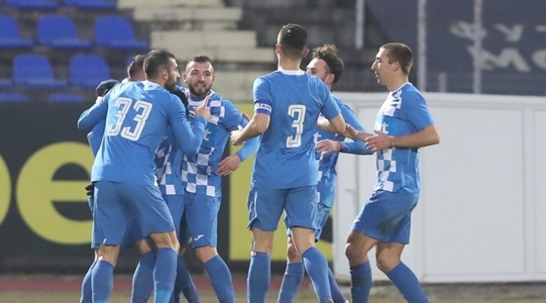 Успех за Монтана в първата предсезонна контрола