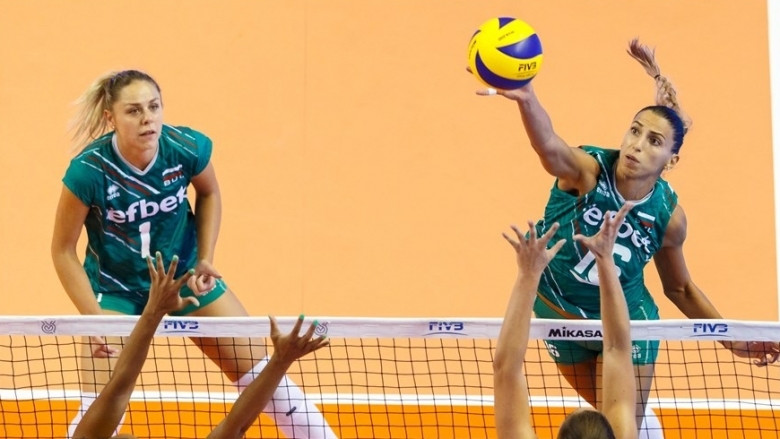 България отнесе Словакия с 3:0 пред родна публика в “Колодрума”