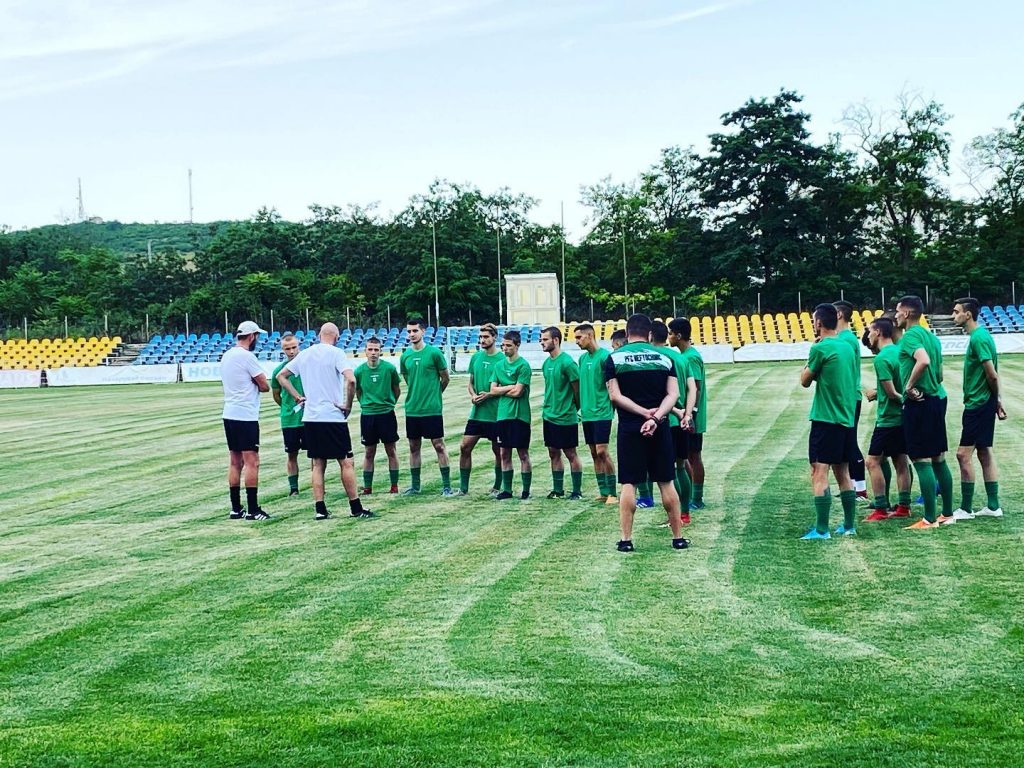 Забелязано във Втора лига – Нефтохимик иска да играе със 7 души