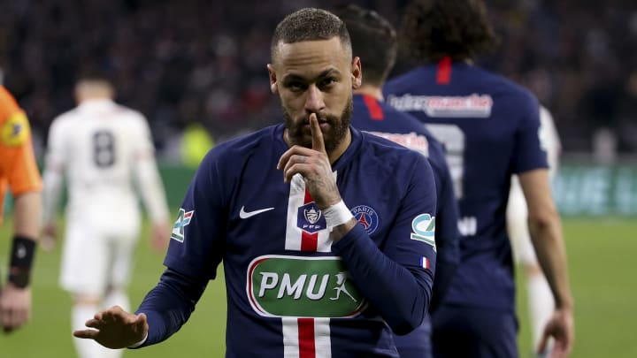 В Бразилия: Неймар преподписва с ПСЖ до 2026 година