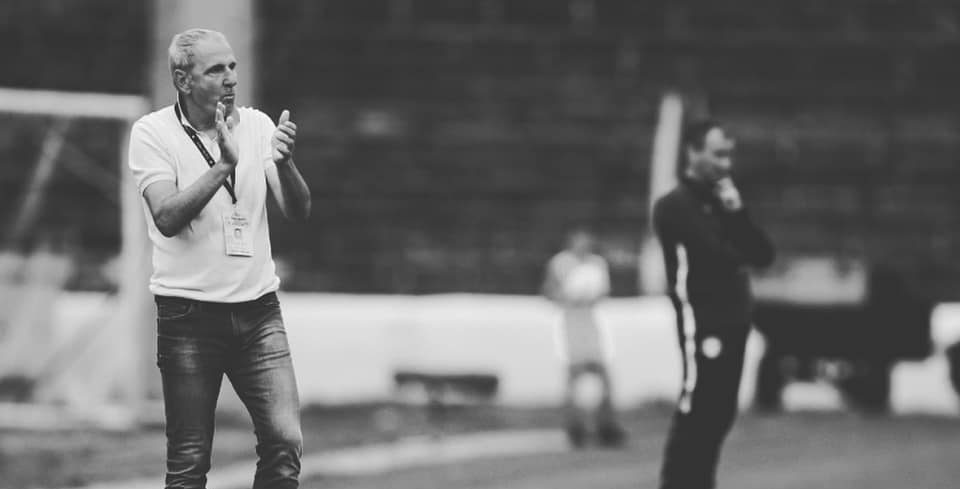 Куп футболни величия изпратиха Никола Спасов width=