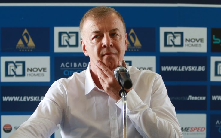 Пореден отчаян ход – Сираков агитира фенове из градове и села