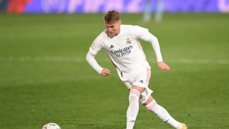 Йодегор минава прегледи в Лондон, остава в Арсенал под наем