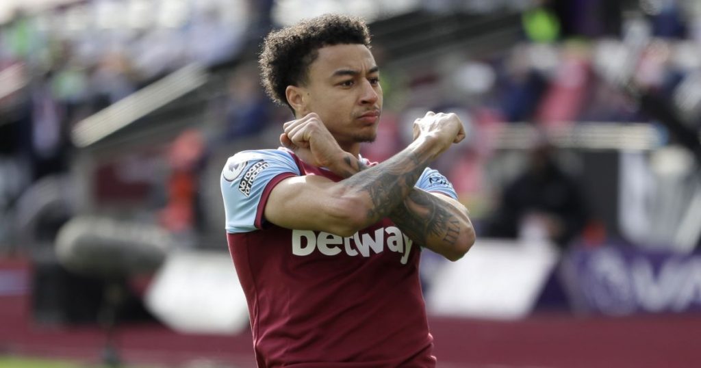 В Юнайтед готови да дадат нов договор на Лингард