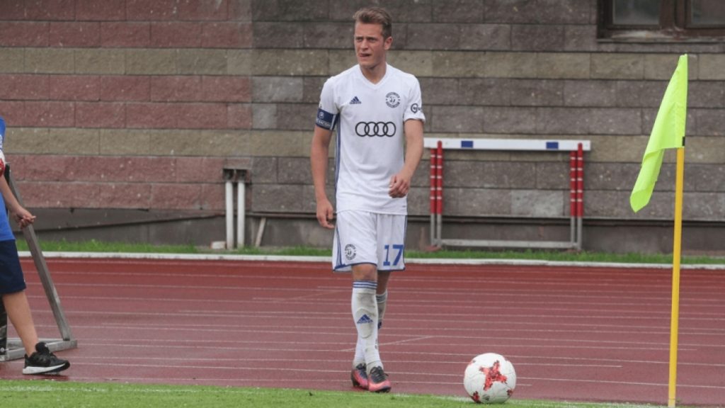 Славия ще тества младежки национал на Беларус