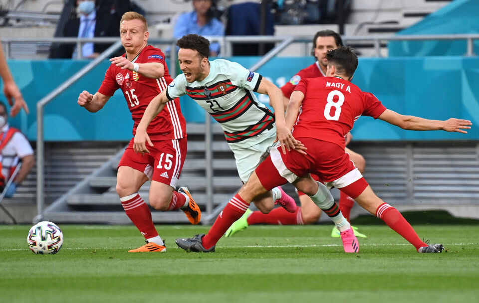 След 45 минути – вдъхновена Унгария отказва да се предаде