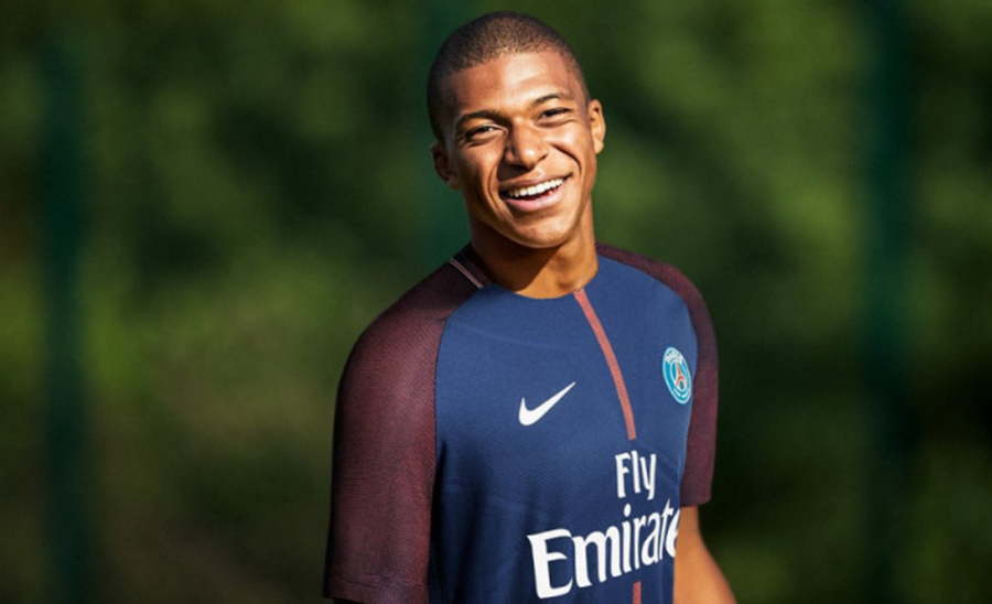 ПСЖ ще предложи на Мбапе рекордна сума