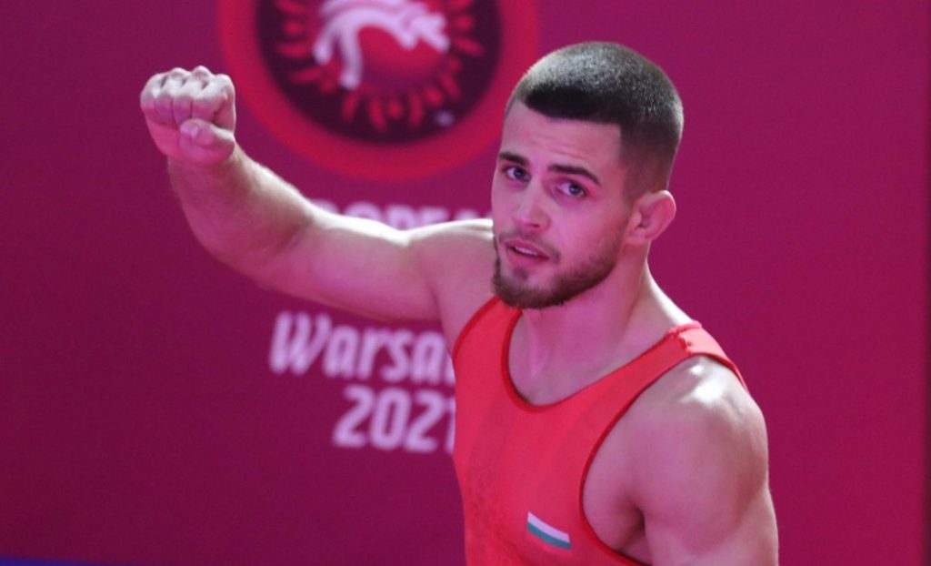 Петима наши излизат днес на тепиха в Македония