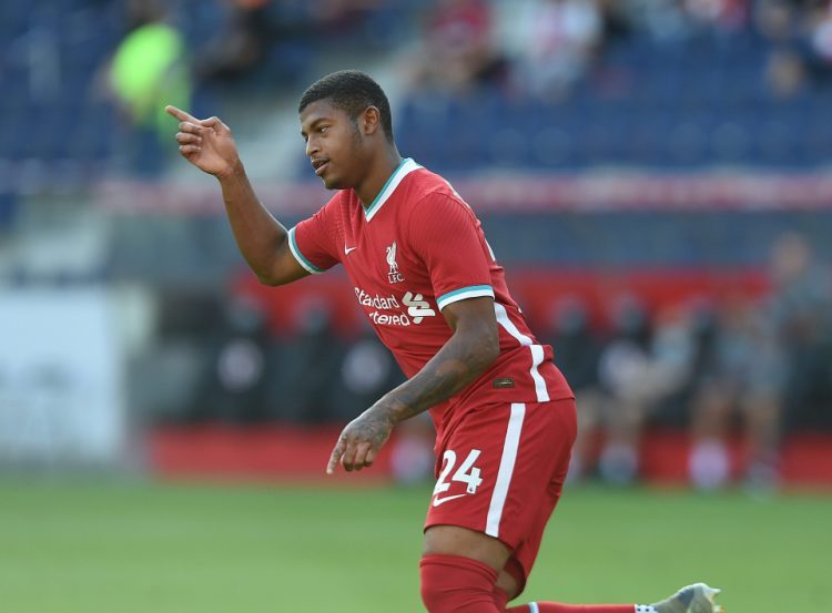 Дубъл на Брюстър в първия мач на Ливърпул пред публика от март насам