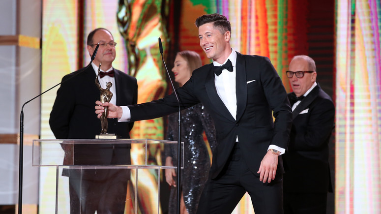 Лева с приза за Спортист на годината в Полша