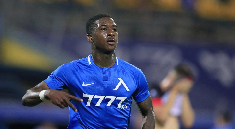 Звездата на Левски аут за двубоя с Монтана