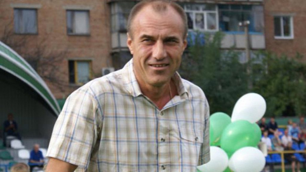 Помните ли Иван Шарий? Днес става на 63 и още играе