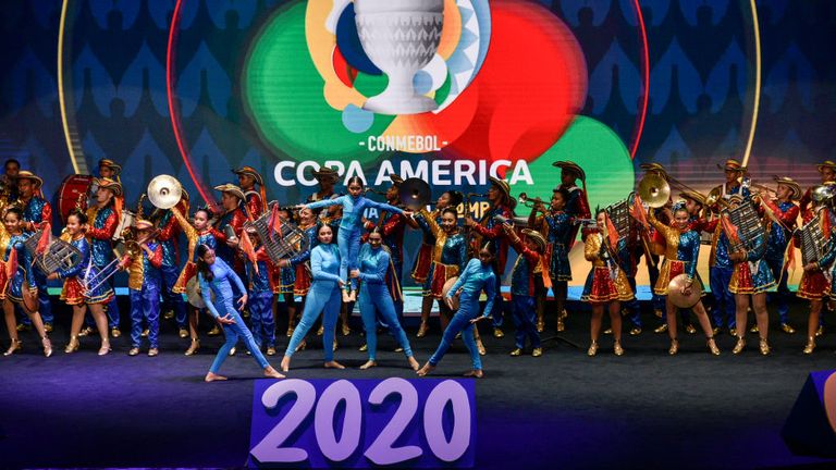 Отложиха и Копа Америка за следващата година