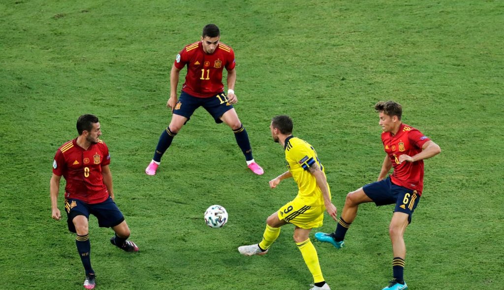 Испания не успя да преодолее шведската стена в Севиля (ВИДЕО)