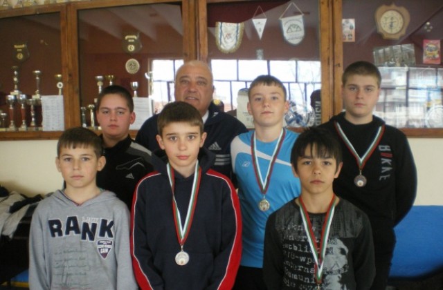 Отиде си легендарният кюстендилски треньор Стойчо Иванов