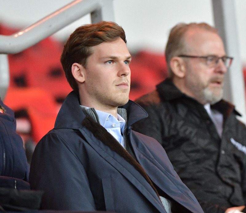 Шесткратен английски шампион с нов собственик – 23-годишен!