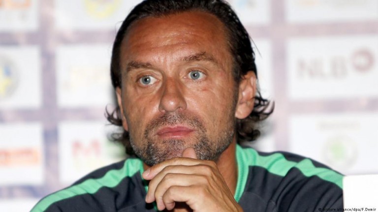 ЦСКА разговаря и със звезда от Евро-92 за треньорския пост