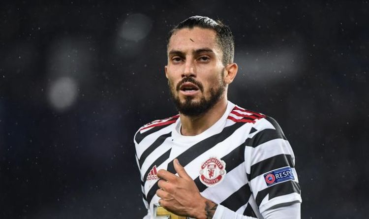 Обрат! Защитник на Ман Юнайтед е отрицателен за COVID-19 width=