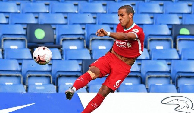Феновете на Ливърпул се прехласнаха по “величествения” Тиаго