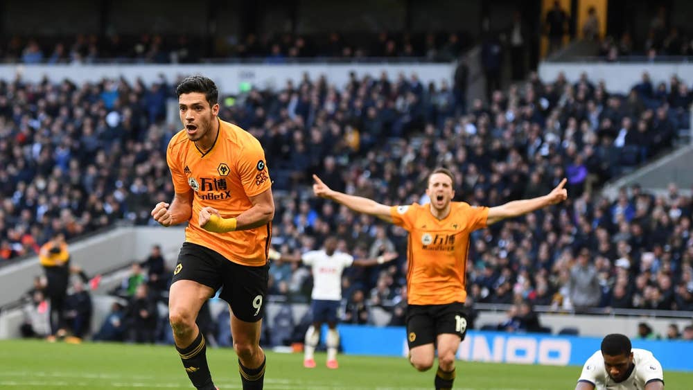 Уулвърхемптън с обрат над Тотнъм – “вълците” близо до топ 4