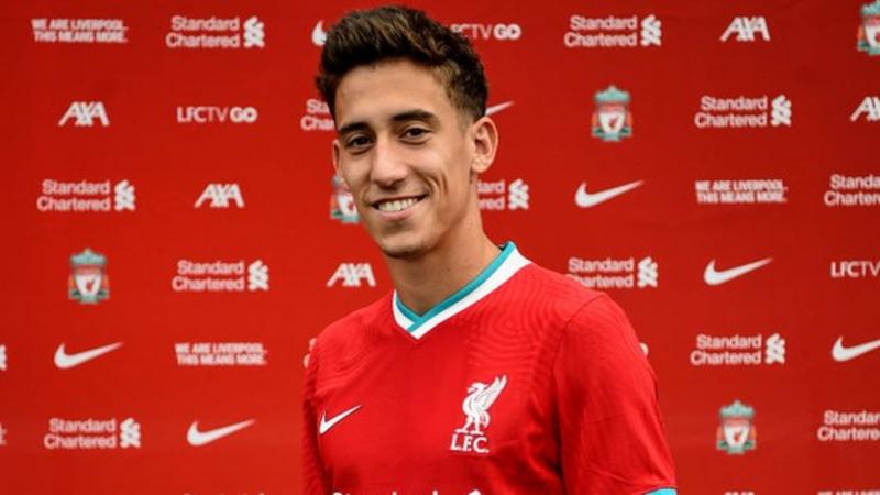 Цимикас подписа за 5 години с „най-големия клуб в света“ width=