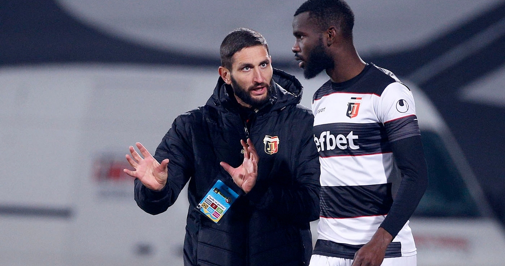 Локо (Пловдив) взима Икечи Езе за постоянно