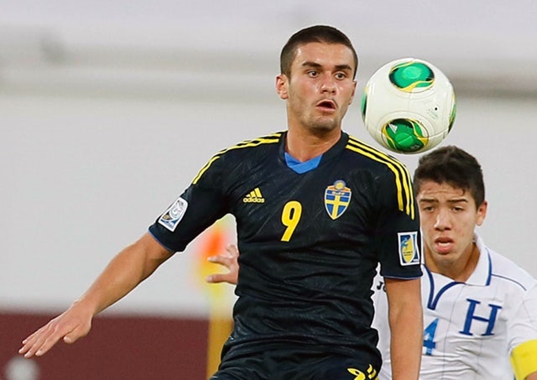 Бивш нападател на Рома подсилва нападението на Локо Пловдив