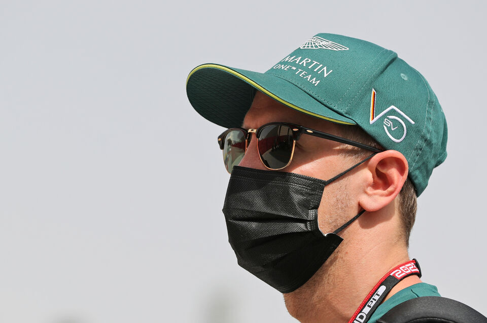 Фетел тръгва последен, Верстапен е фаворит на букмейкърите