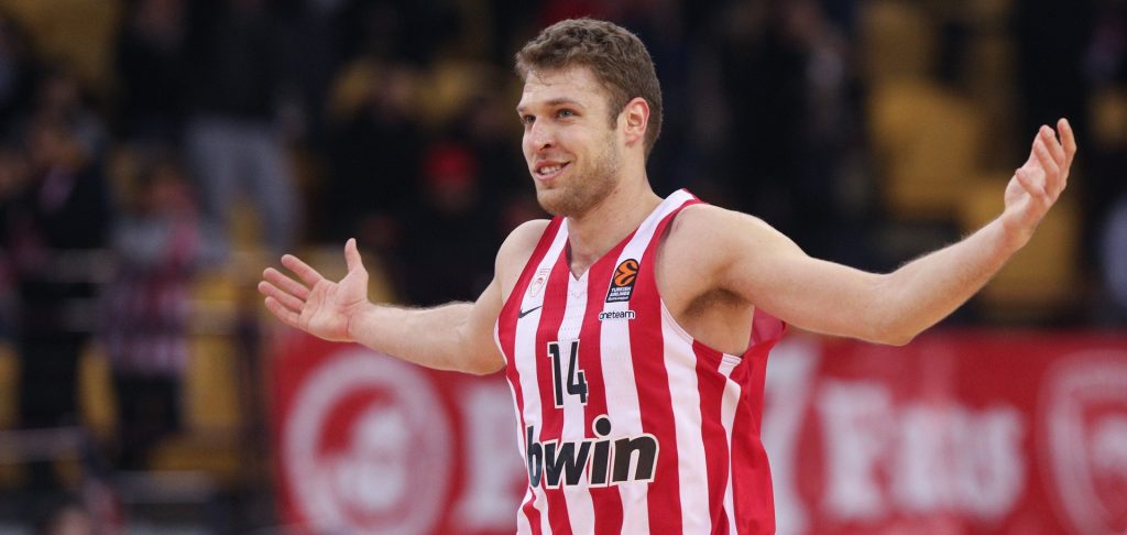 Избраха Сашо Везенков за MVP в мач от Евролигата