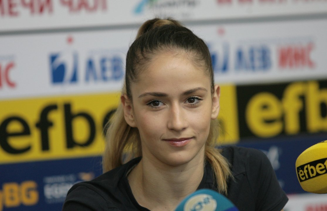 Невяна Владинова сложи край на кариерата си width=