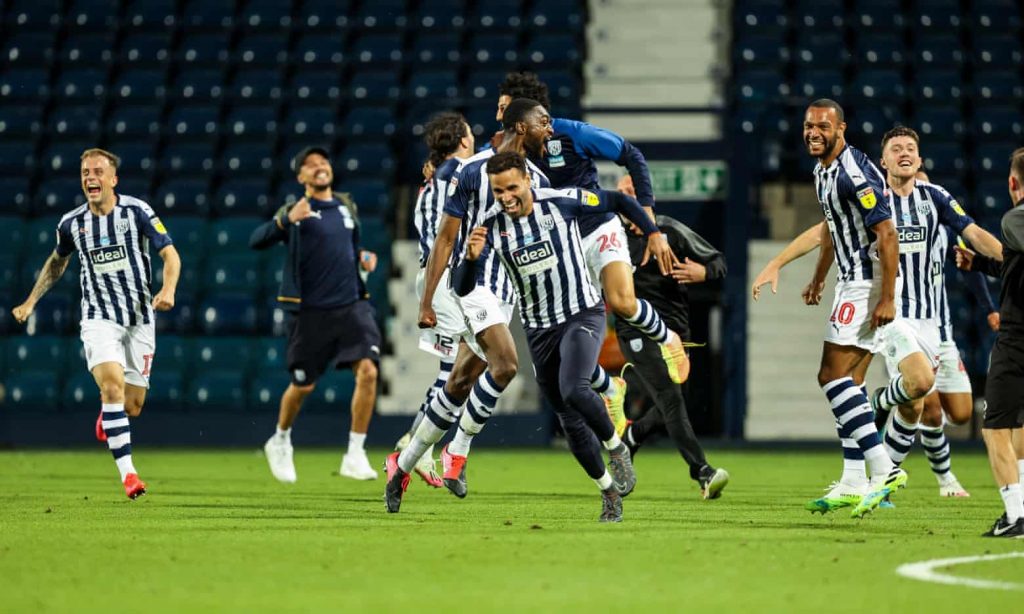 Уест Бромич отново в Премиър Лийг след реми с КПР