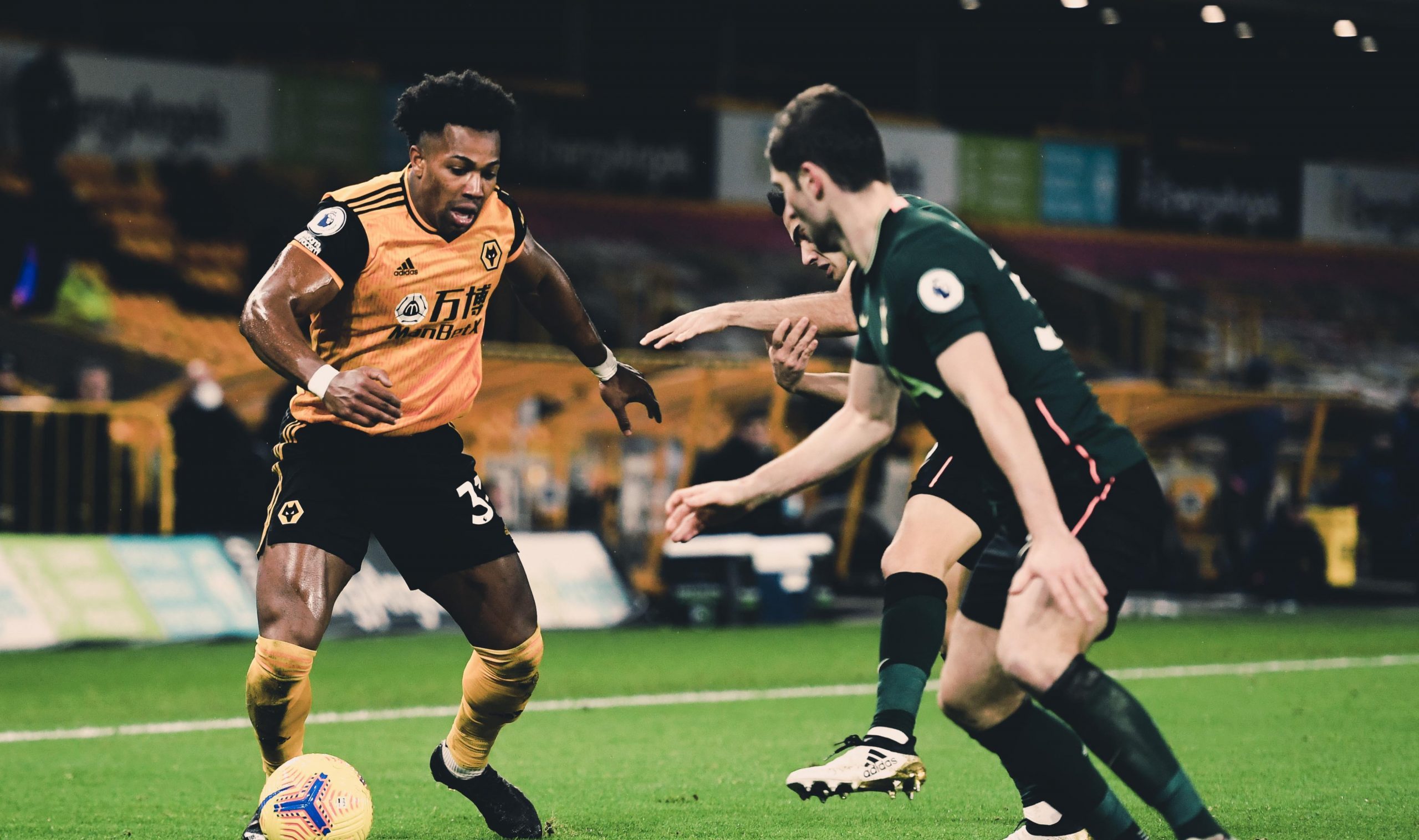 Тотнъм и Моу без победа в четвърти пореден мач width=