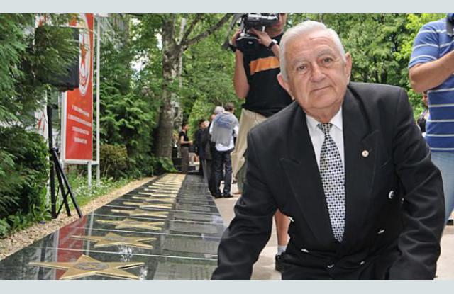 92 години от рождението на Червена легенда width=