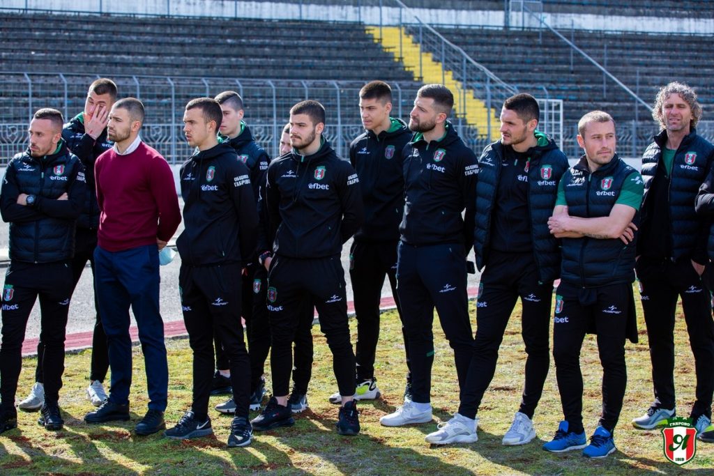 Започва ремонт на терена и лекоатлетическата писта в Габрово